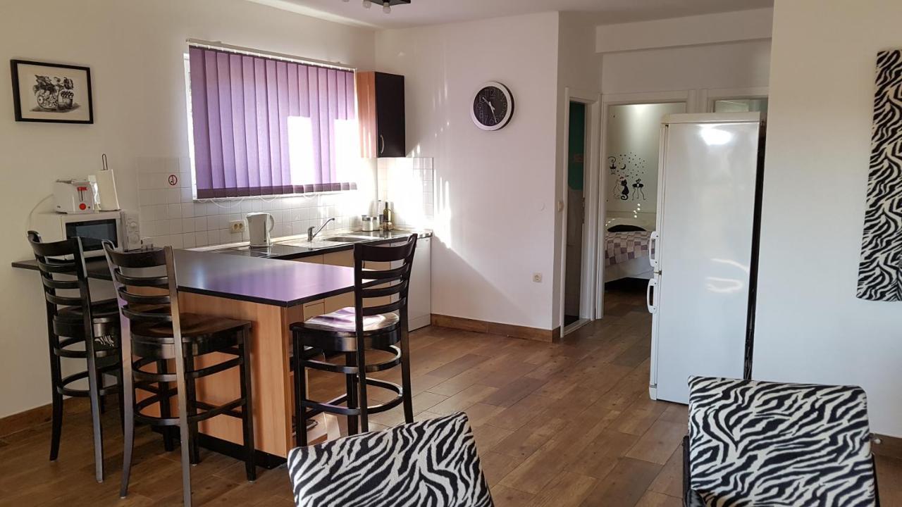 Apartments Elda Makarska Ngoại thất bức ảnh
